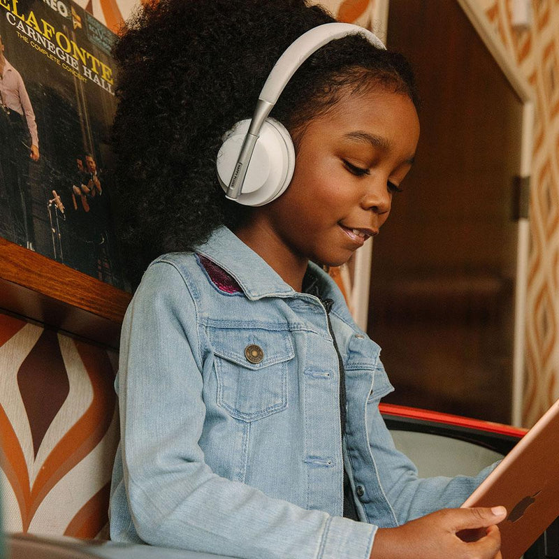 Happy Plugs Play (Youth 4-15 Years) White